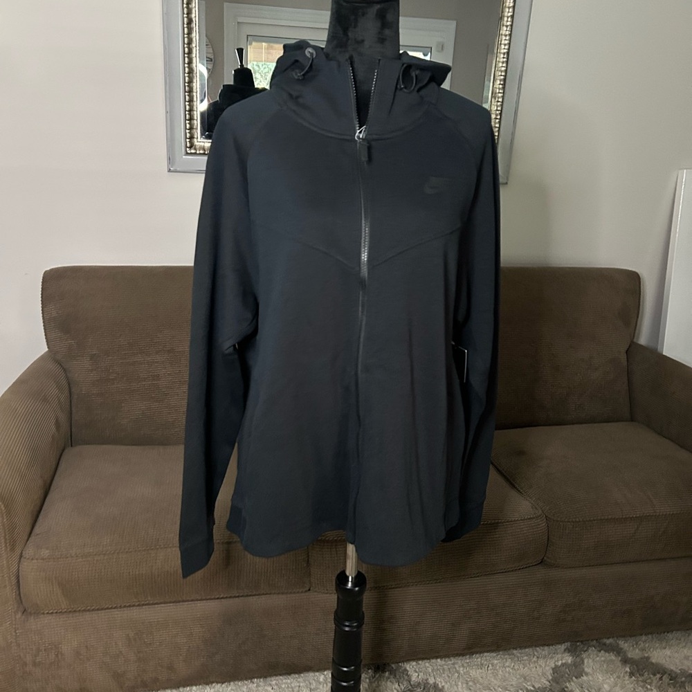 Nike Women’s Plus size Black Zip-Up Hoodie
